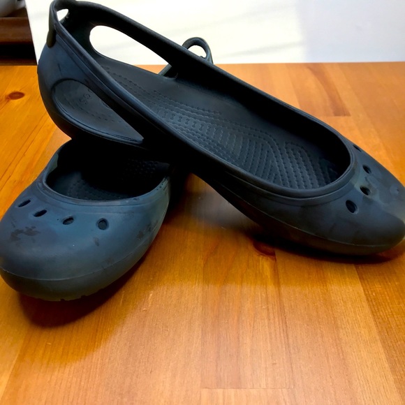 CROCS Shoes - CROCS no, really they are Crocs! Flats, Size 8.